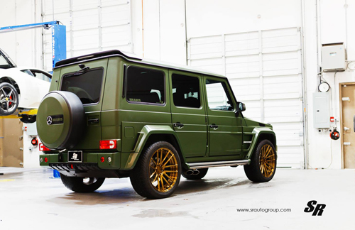 Mercedes G63 AMG “chất lừ” trong sắc xanh bộ đội