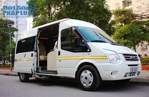 Ford Transit hạng thương gia đầu tiên tại Hà Nội sang trọng cỡ nào?