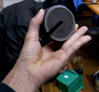 Người tiêu dùng bị móc túi vì... cân điêu