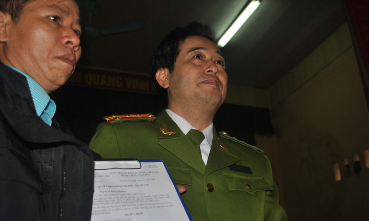 Gây thiệt hại cho dân, cán bộ bị trừ lương để bồi hoàn ngân sách