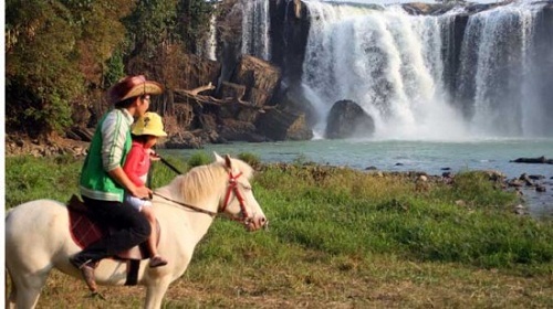 Đắk Lắk: Nhiều du khách chết đuối, thác Dray Nu tạm đóng cửa