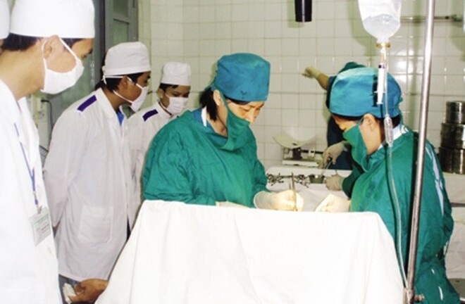 Cứu sống 2 mẹ con sản phụ bị suy thận nặng