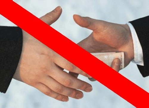 Nga sa thải các quan chức che giấu thu nhập 