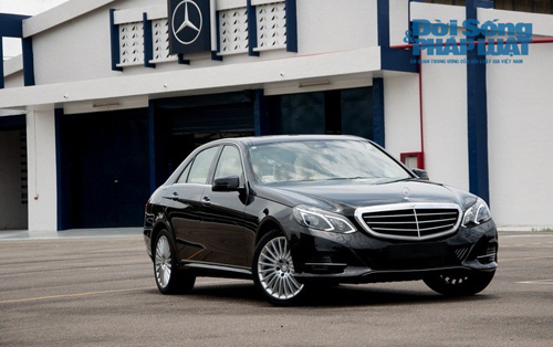 Mercedes E400 lịch lãm, sang trọng giá hấp dẫn