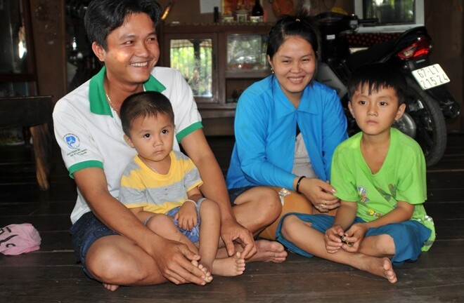 Bi hài chuyện cả làng trúng số độc đắc