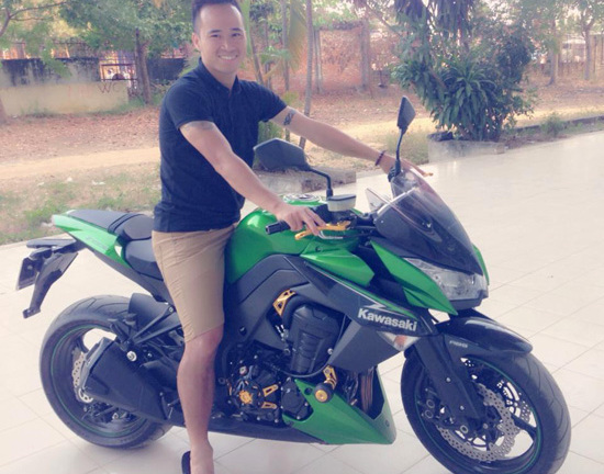 Sao Đồng Nai mê nhạc Trịnh, vung tiền mua moto khủng