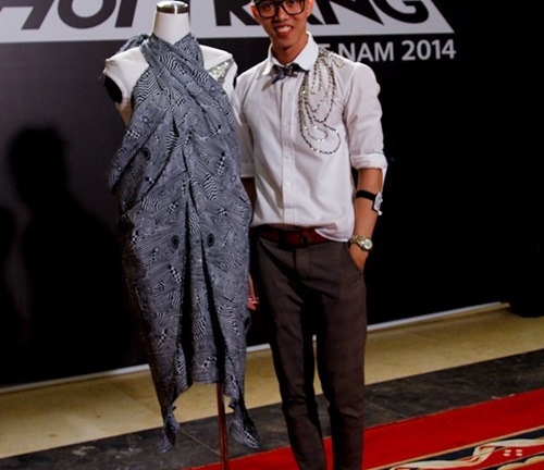 Chàng trai khiếm thính lấy nước mắt của giám khảo  Project Runway