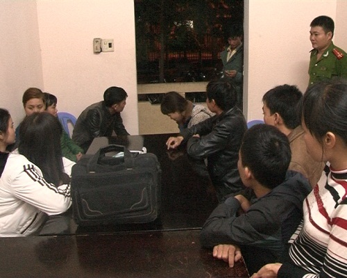 Tóm gọn đường dây tiêu thụ điện thoại Iphone 