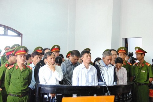 Xét xử “đại án” nghìn tỉ: Vũ Việt Hùng một mực kêu oan