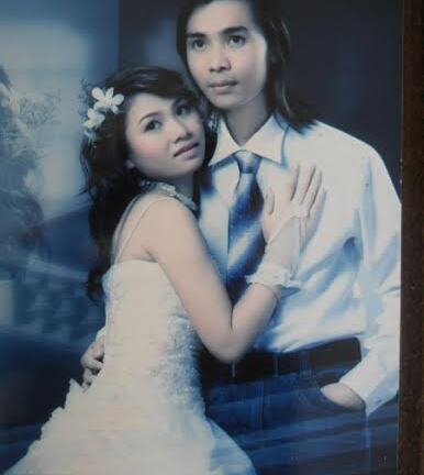 Chuyện tình cảm động của chàng nghệ sỹ tật nguyền với cô học trò