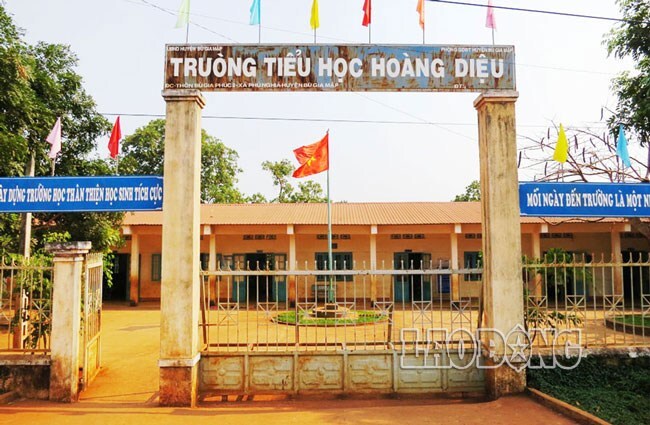 Bình Phước: 19 học sinh tiểu học bị thầy, cô giáo phạt… ăn ớt