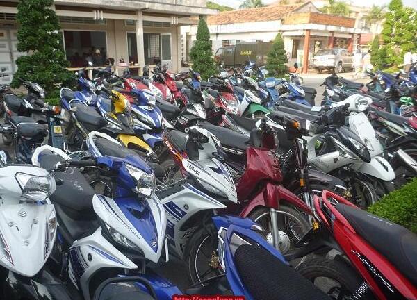 Bắt giữ gần 200 xe đua trái phép trên Quốc lộ 1A