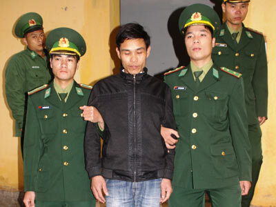 Đưa hàng chục lao động vượt biên để được... tăng lương