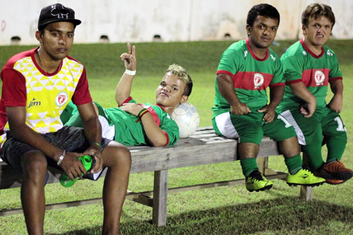 Đội bóng toàn cầu thủ cao 1m chơi bóng siêu như Messi