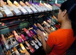 Đồ chơi tình dục ở VN cần được đăng ký kinh doanh đàng hoàng 