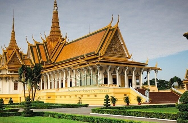 Chiêm ngưỡng 9 ngôi chùa dát vàng đại gia Trầm Bê công đức