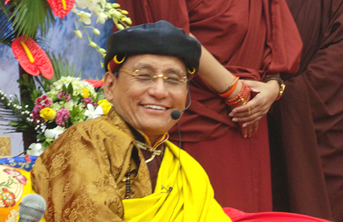Pháp Vương Gyalwang Drukpa đội mưa thuyết giảng tại Hà Nội