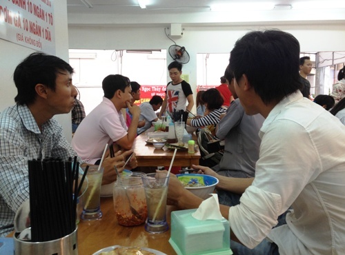 Kiếm trăm triệu từ quán bánh canh 10.000 đồng