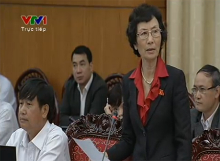 “Thứ trưởng cảm thấy thế nào khi nhìn nông dân khóc cay đắng?”