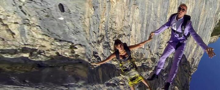 Video: Siêu mẫu diễn thời trang bằng... nhảy dù