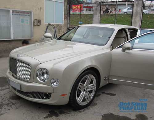 “Quý tộc Anh” Bentley Mulsanne tại Hà Nội
