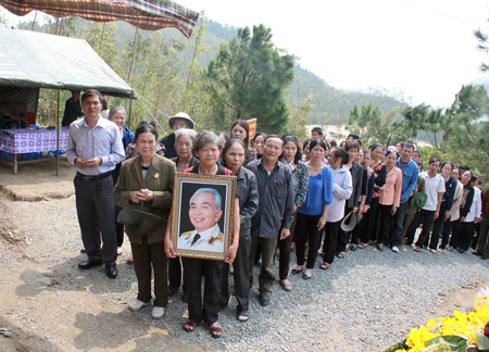 Sẽ có xe buýt từ ga Đồng Hới đến khu mộ Đại tướng