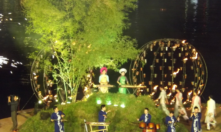 Bế mạc Festival Huế 2014: Lắng đọng, bồi hồi mong được gặp lại