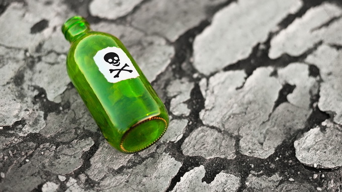 Bị vu ngủ với bố chồng, con dâu đầu độc cả nhà chồng