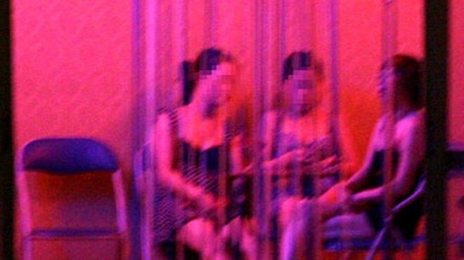 Massage đèn mờ và những chiêu trò 