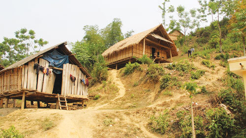 Bản làng vắng bóng phụ nữ