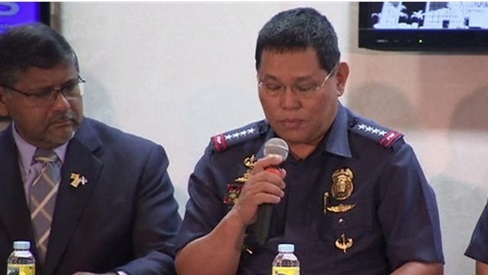 Philippines truy quét đường dây tống tiền bằng ảnh sex