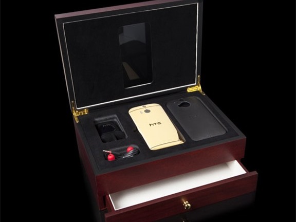 Ấn tượng One M8 mạ vàng giá hơn 50 triệu đồng