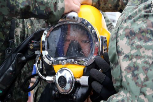 Chìm phà Hàn Quốc: Thợ lặn cũng chết đuối