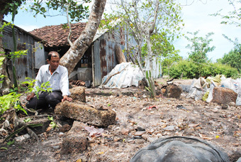 Cà Mau: Phát hiện 2 ngôi mộ cổ trong vườn nhà