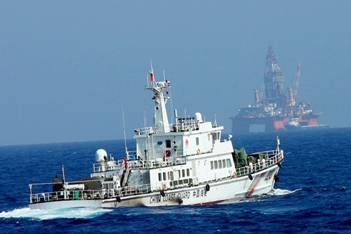 “Bắc Kinh phủ bóng vũ lực trên Biển Đông” 