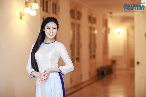 Ngọc Hân dịu dàng làm Đại sứ - MC chương trình từ thiện