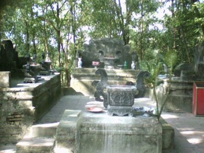 Bí ẩn ngôi đền mang bí mật hậu cung 