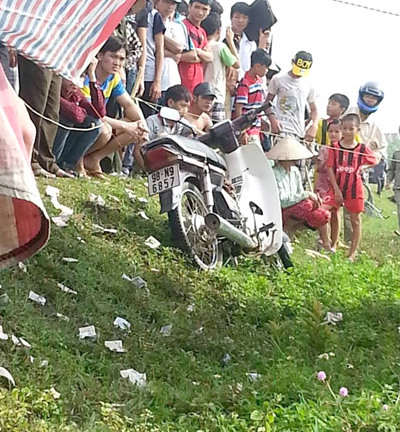 Bắc Giang: Xác chết trong bao tải ven đường là con nghiện