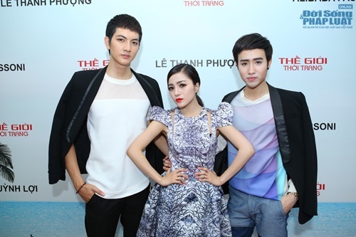 Thí sinh Ngôi sao mới thi trình diễn catwalk