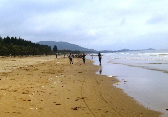 Thanh Hóa: Tắm biển, hai anh em ruột chết đuối thương tâm