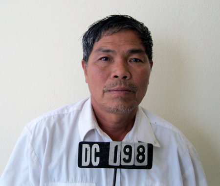 Lật mặt ông lão hàng xóm tốt bụng, hại đời bé gái 11 tuổi