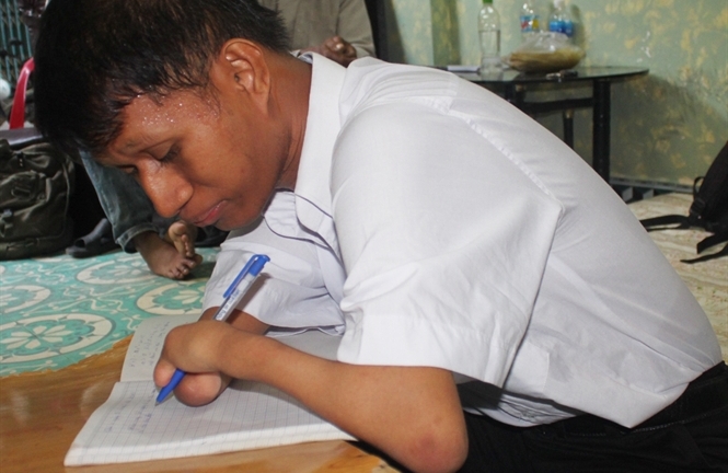 Chuyện chàng trai được mệnh danh là Nick Vujicic của Việt Nam