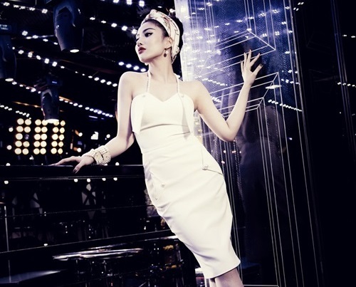 Hot girl sexy nhất Sài Gòn bất ngờ tái xuất quyến rũ