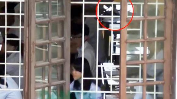 Cảnh cáo giám thị coi thi, khiển trách chủ tịch hội đồng thi