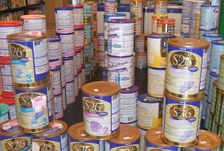 Thời bán sữa xách tay trực tuyến: Thật giả lẫn lộn