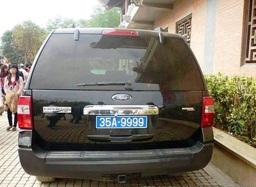 Xuất hiện 2 xe biển xanh trùng biển tứ quý 9 ở Ninh Bình