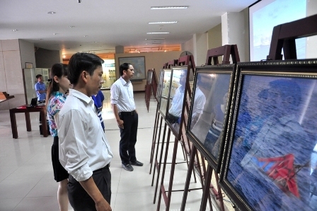 Triển lãm hình ảnh tàu cá bị tàu Trung Quốc đâm chìm