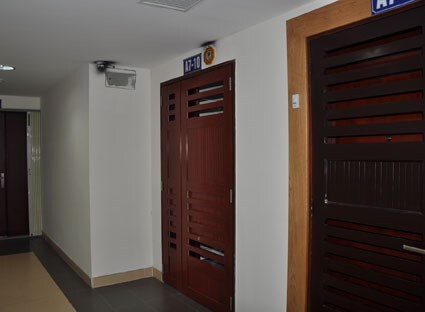 Nuôi nhân tình trẻ, đánh đuổi vợ khỏi nhà?