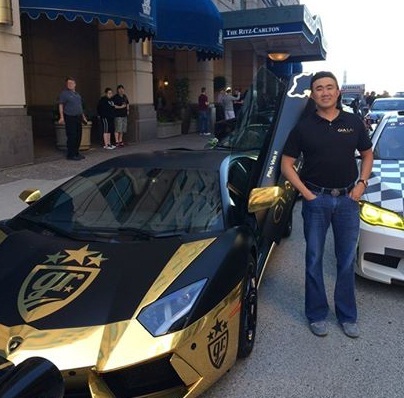 Đội trưởng đội siêu xe trên đất Mỹ là bạn thân Cường Đô la