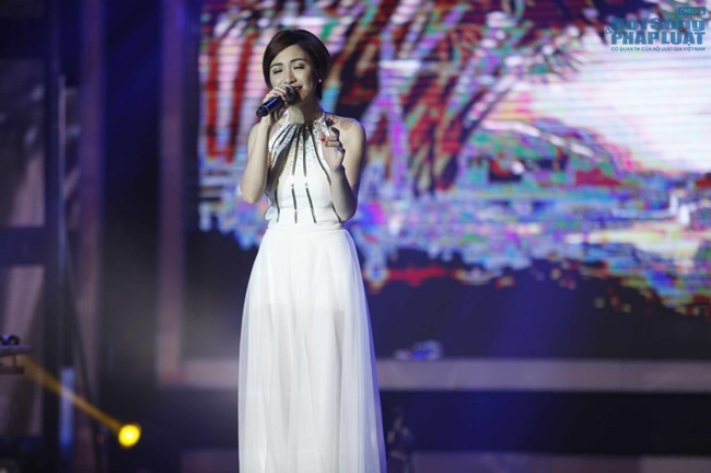 Hành trình giành ngôi quán quân Học viện ngôi sao của Hòa Minzy